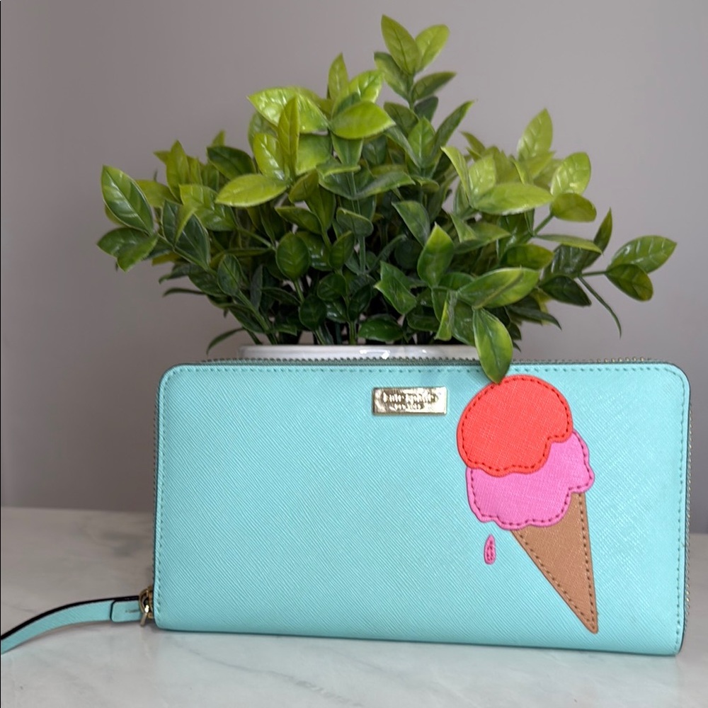 EUC Kate Spade Ice Cream Wallet